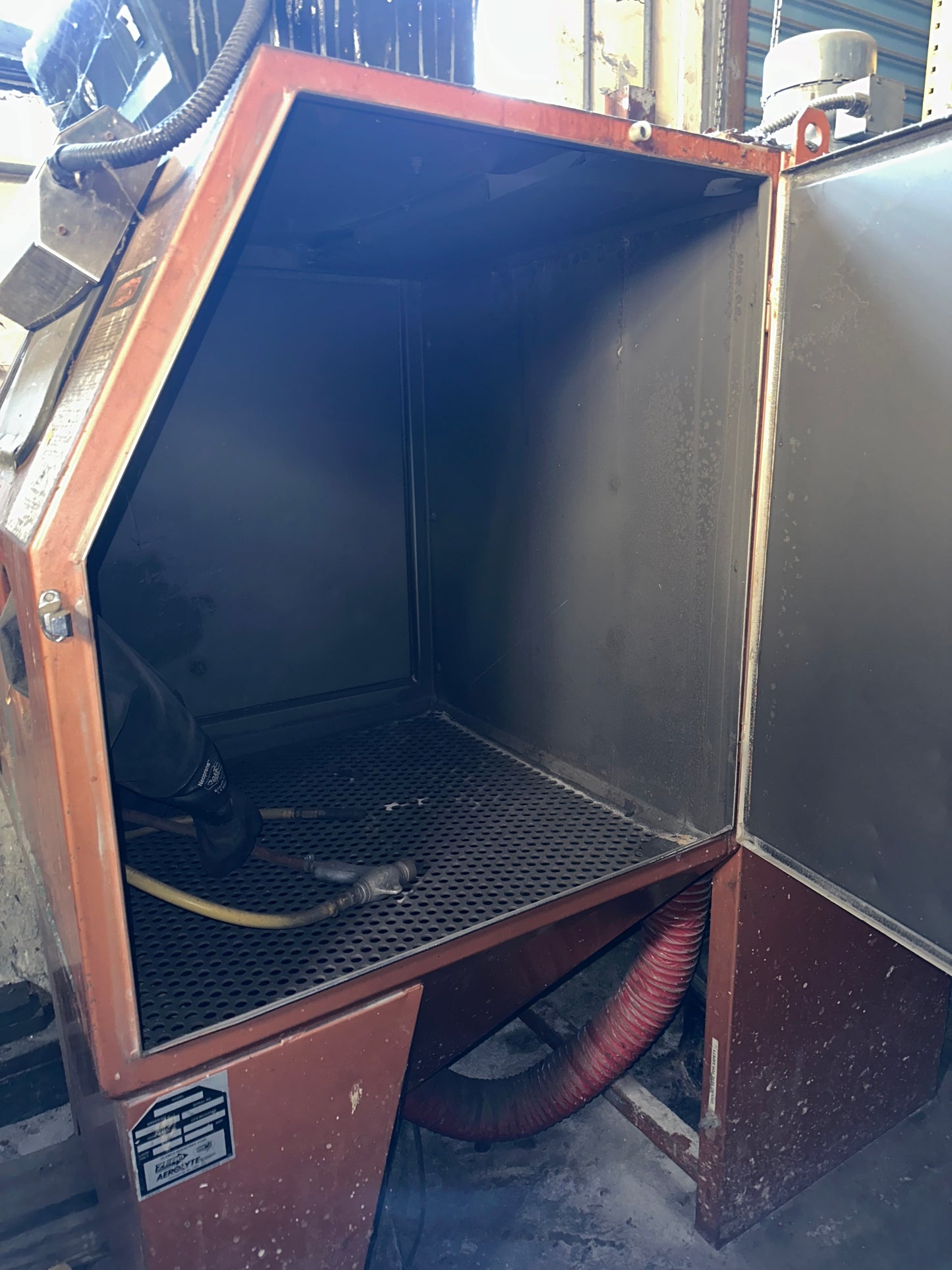 Clemco 12751 Pulsar III Suction Cabinet